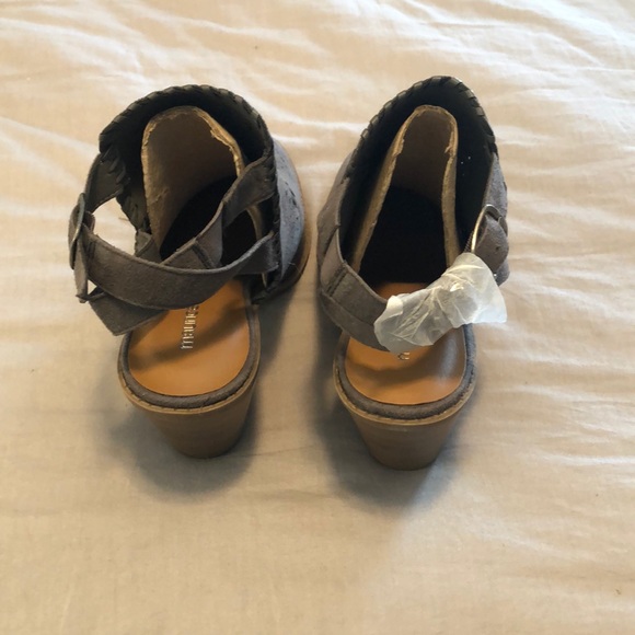 Gray booties - Picture 4 of 5